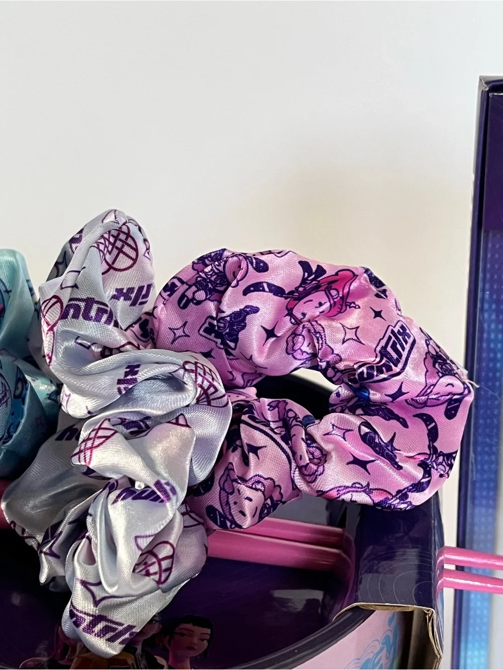 Kpop Demon Hunters Hair Scrunchies Set with Derpy Character & Huntrix Logos
